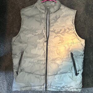 Peter Millar All Course Reflective Grey Camo Vest
